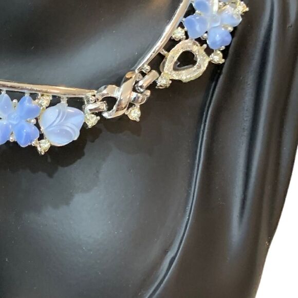 Premier Designs Light Blue Glass and Cubic Zirconia Choker Necklace 16.5” - Picture 7 of 7